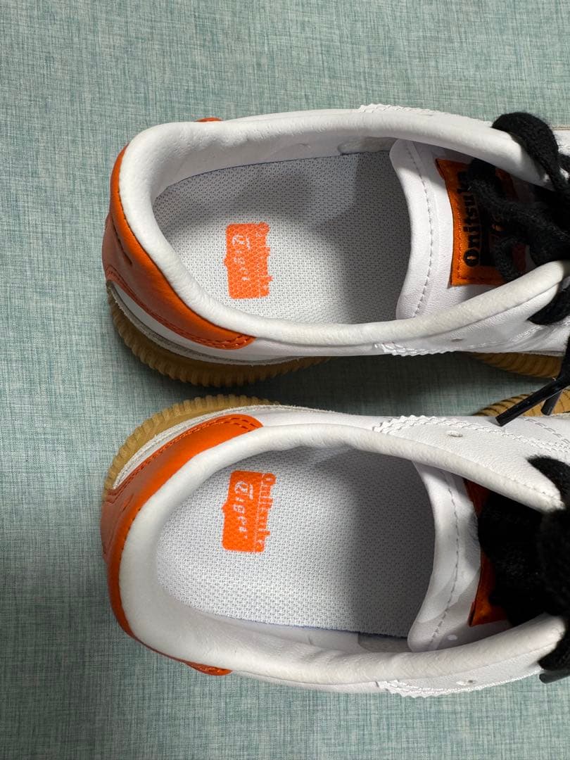 新品　OnitsukaTiger スニーカー ホワイト/オレンジ　25.5 厚底