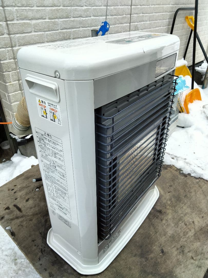 コロナFF石油ストーブスペースネオ！品番「FF‐SG4223M」2023年式中古