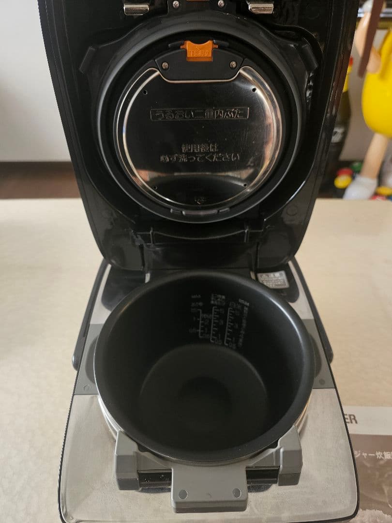象印 炊飯器 NW-KB10 黒 圧力IH炊飯ジャー　 5.5合　炎舞炊き