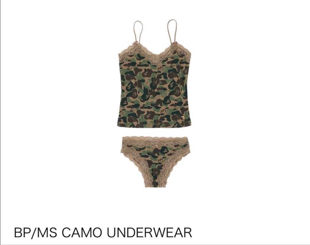 MOUSSY × A BATHING APE