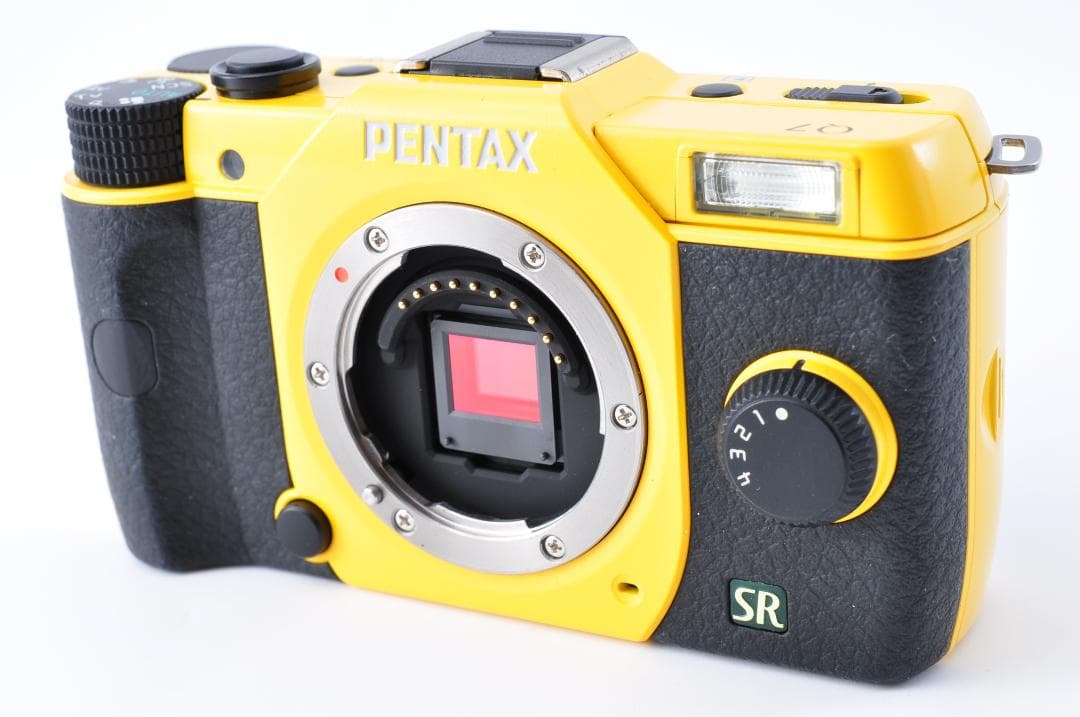 PENTAX ペンタックス Q7 イエロー 249ショット 動作確認済 #101