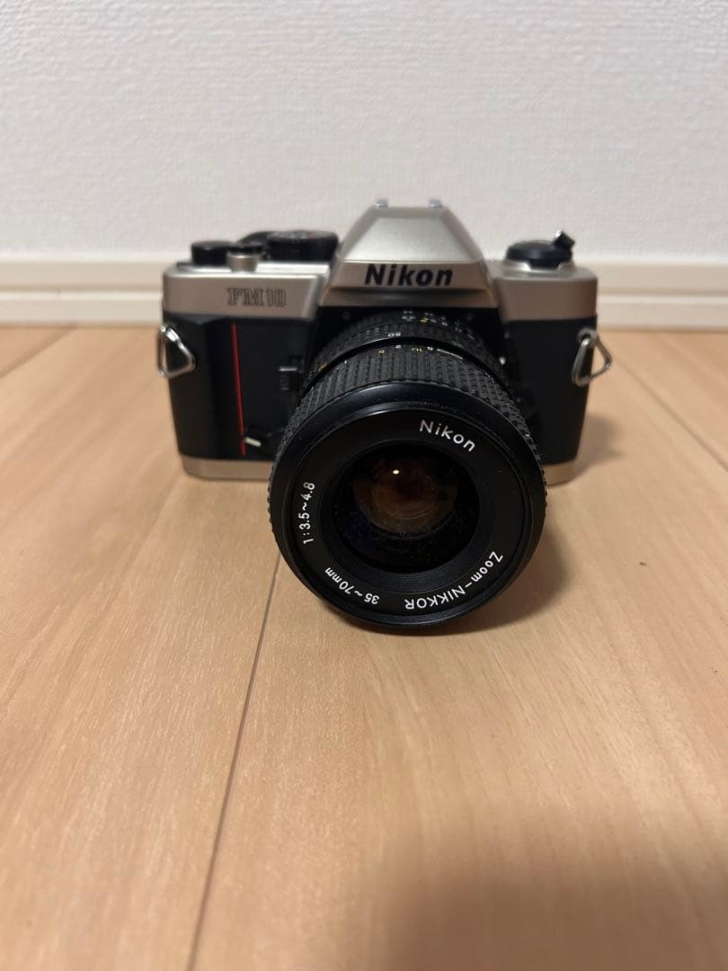 フィルム一眼レフカメラ　Nikon FM10