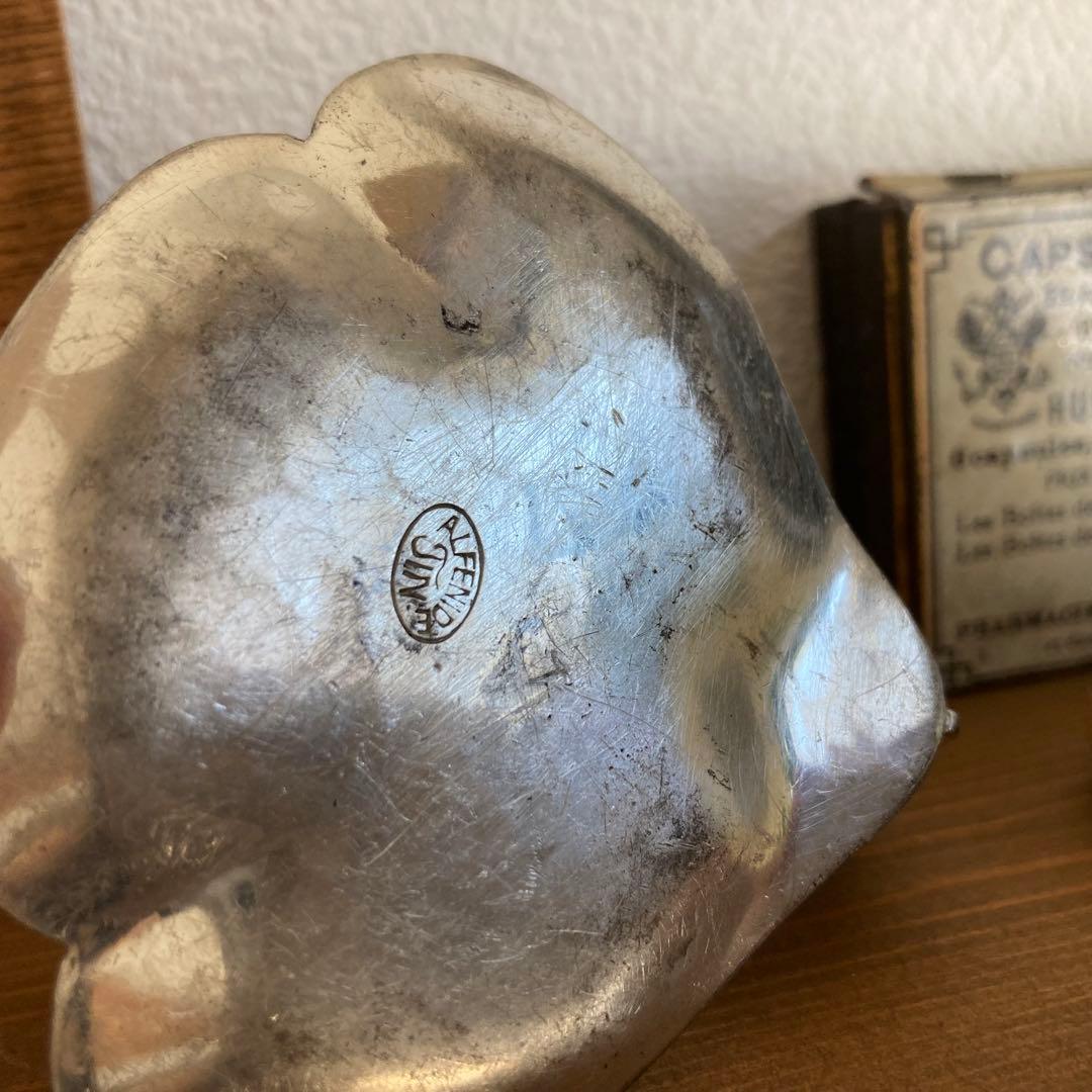 大変希少なアルフェニデ製アンティークピューター トレイ（りす）