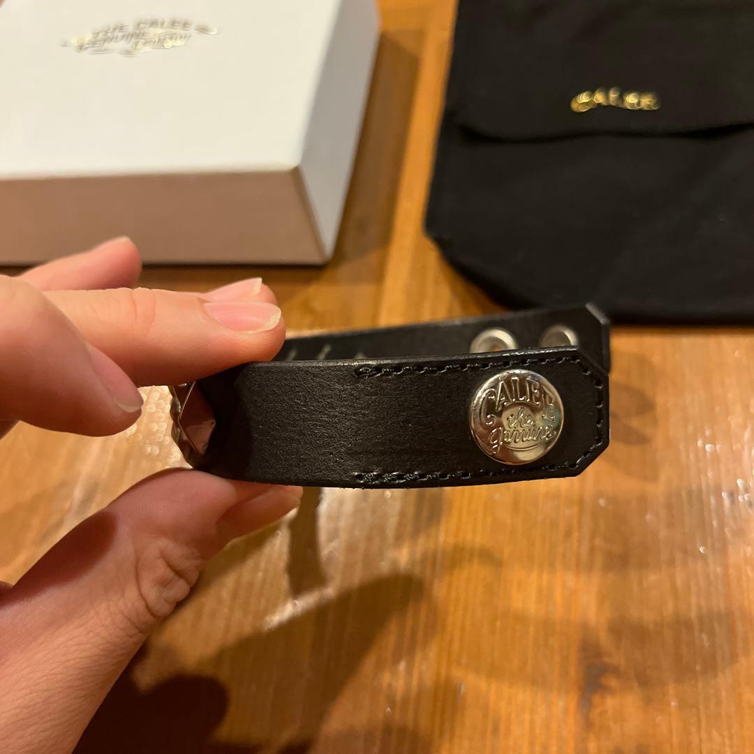 CALEE スタッズレザーバングル
