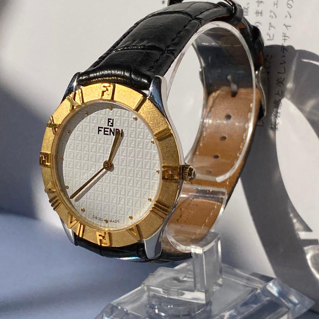 FENDI ローマ数字インデックス 時計