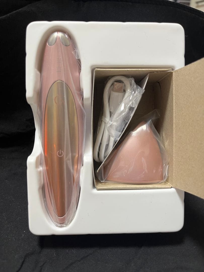 【新品 未使用】CREAGE 目元エステ・マッサージャー