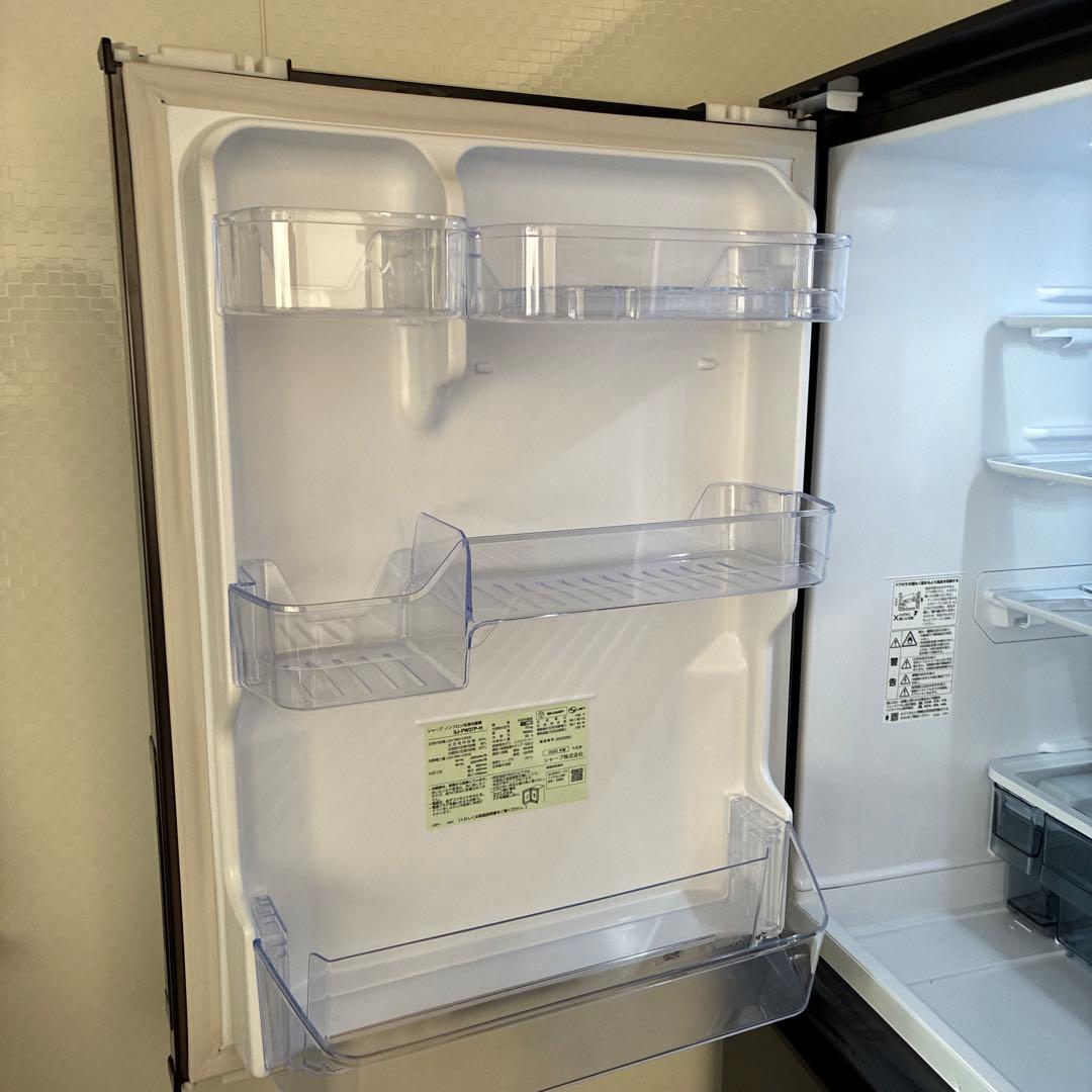 シャープ製　2025年製造ブラック 2ドア冷蔵庫