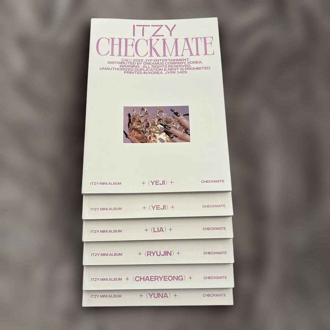 ITZY グッズ アルバム カード グリーティング ケース