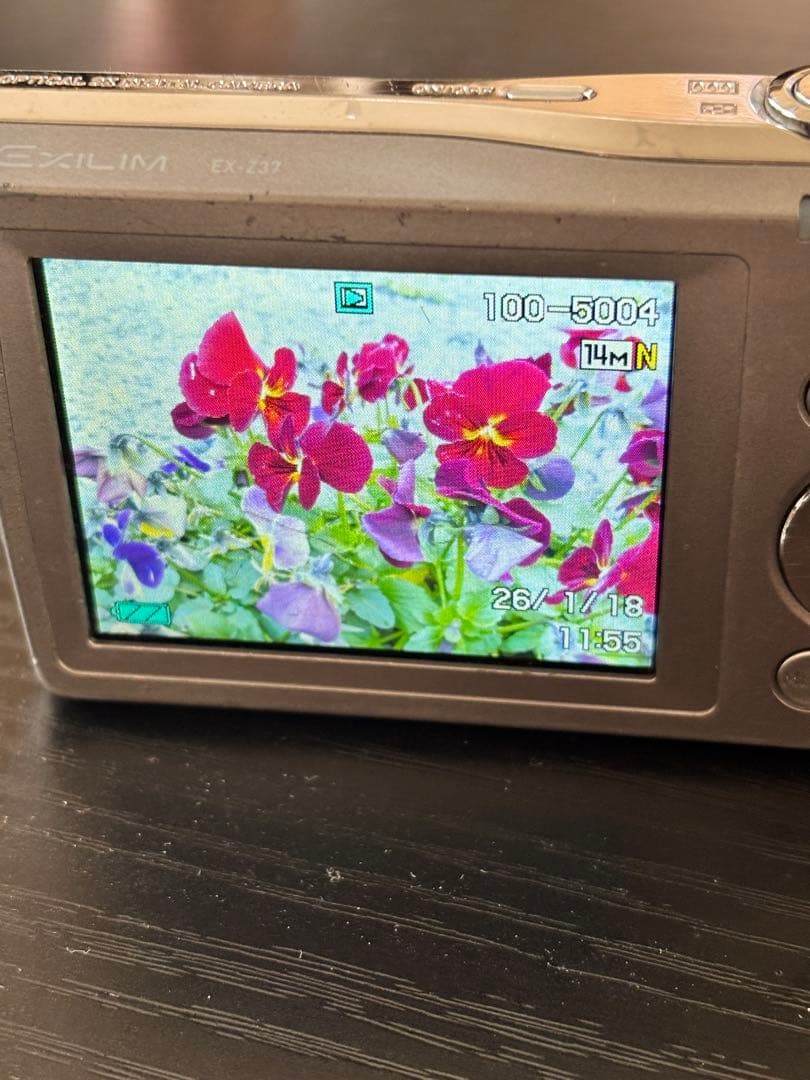 CASIO EX-Z37 14.1メガピクセル コンパクトデジタルカメラ