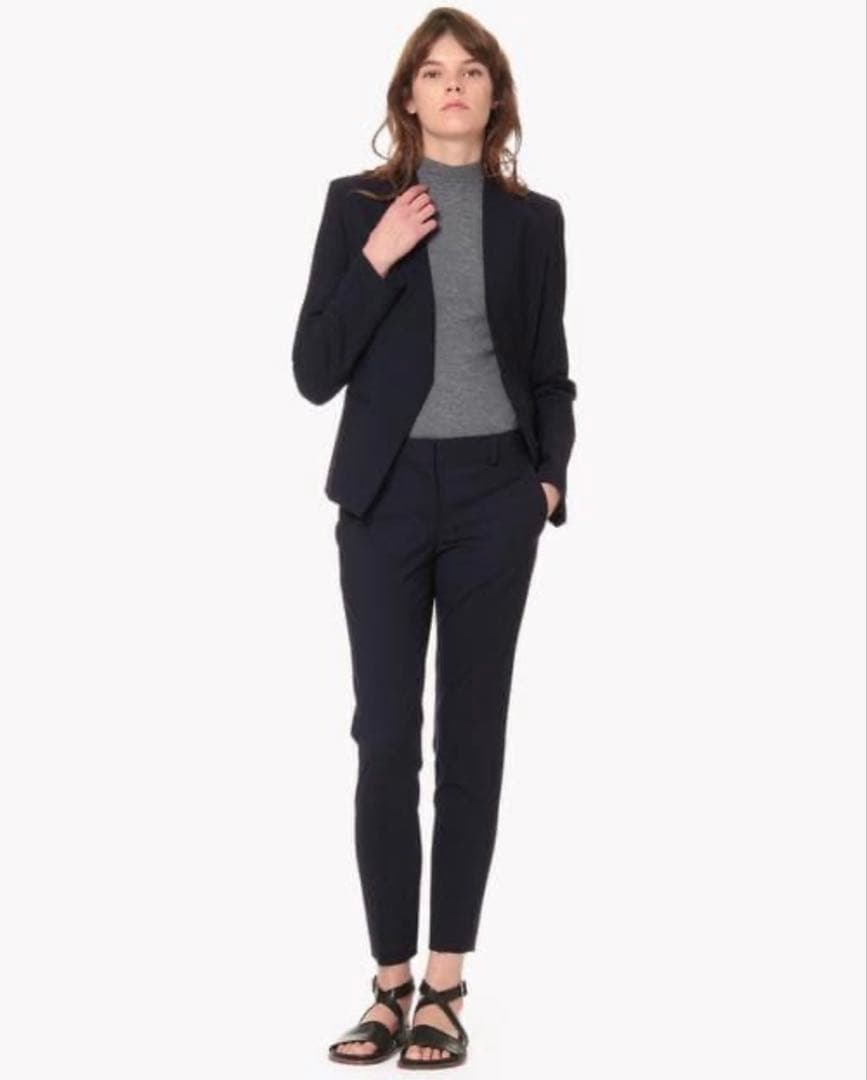 セオリー　パンツスーツ　ネイビー　サイズ0