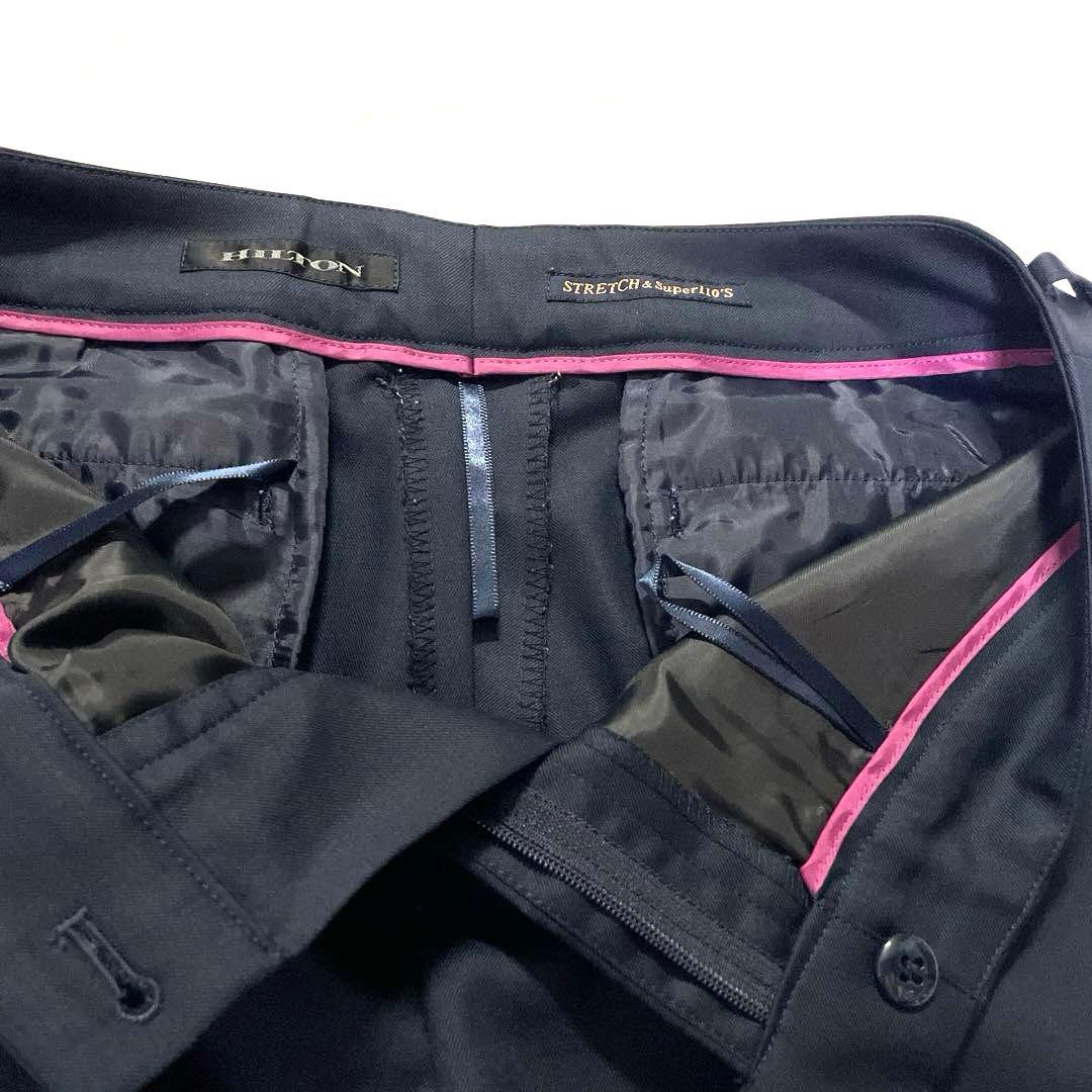 HILTON ネイビーパンツスーツ 洋服の青山　ストレッチsuper110's