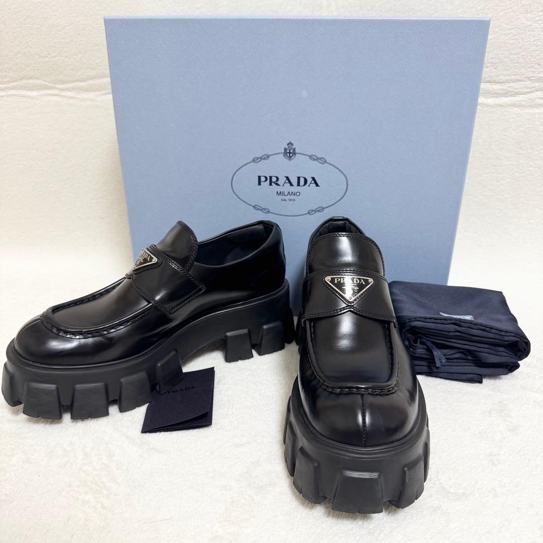 美品 プラダ ローファー モノリス 三角ロゴ ブラッシュドレザー 厚底 25 黒