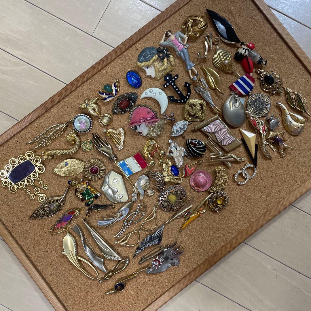 ビンテージブローチセット　69点　アンティーク　昭和　まとめ売り