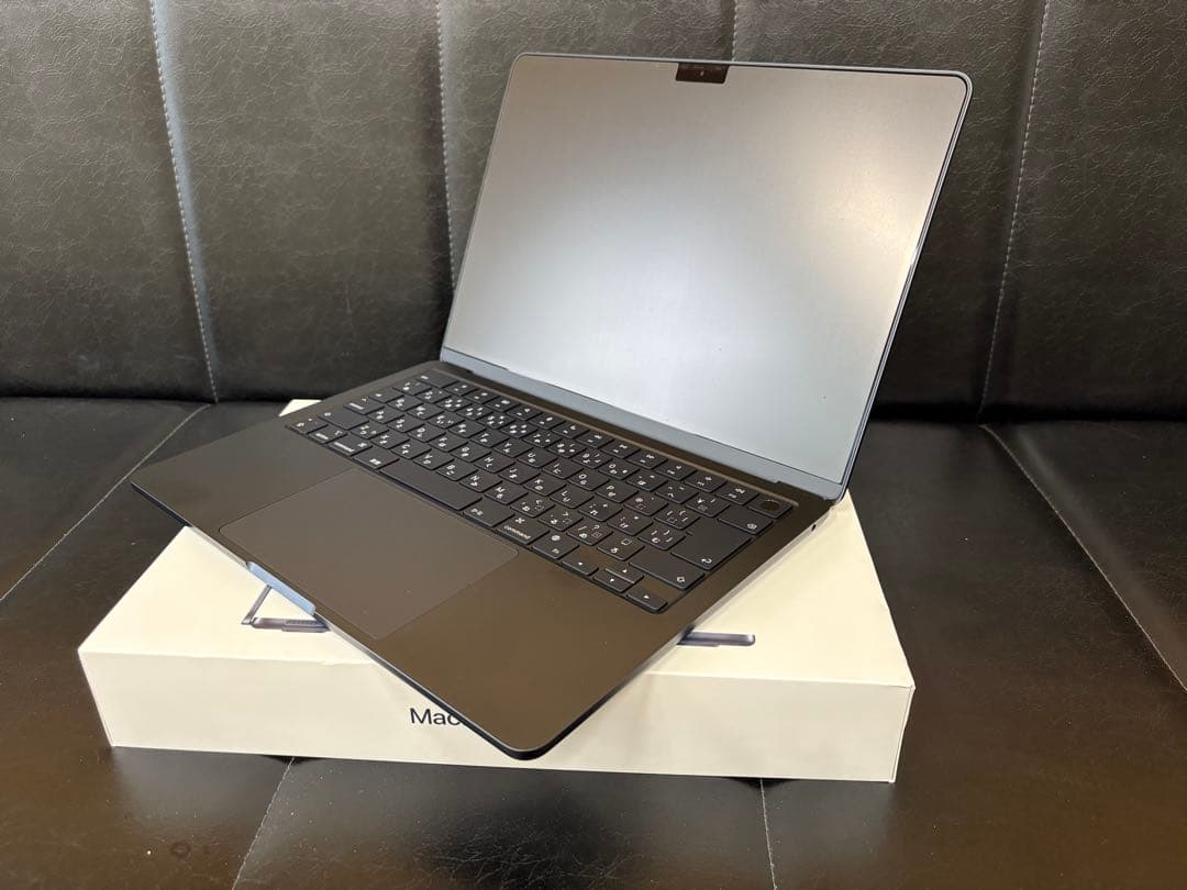 Apple MacBook Air M2 256GBミッドナイト　本体