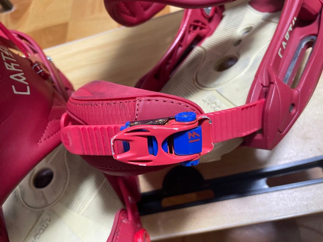 Burton CARTEL est レッド スノーボードビンディング