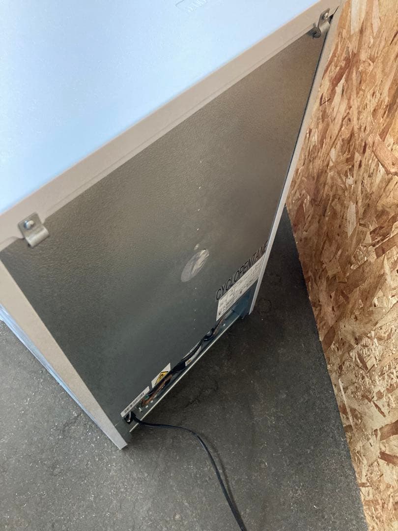 冷蔵庫 アイリス　一人暮らし 冷凍冷蔵庫 90L ノンフロンIRSD-9B-W