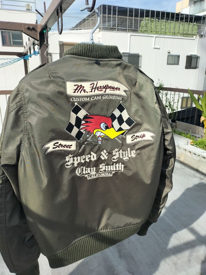 CLAY SMITH ウインタージャケットカーキ　Ｌサイズ　新品未使用