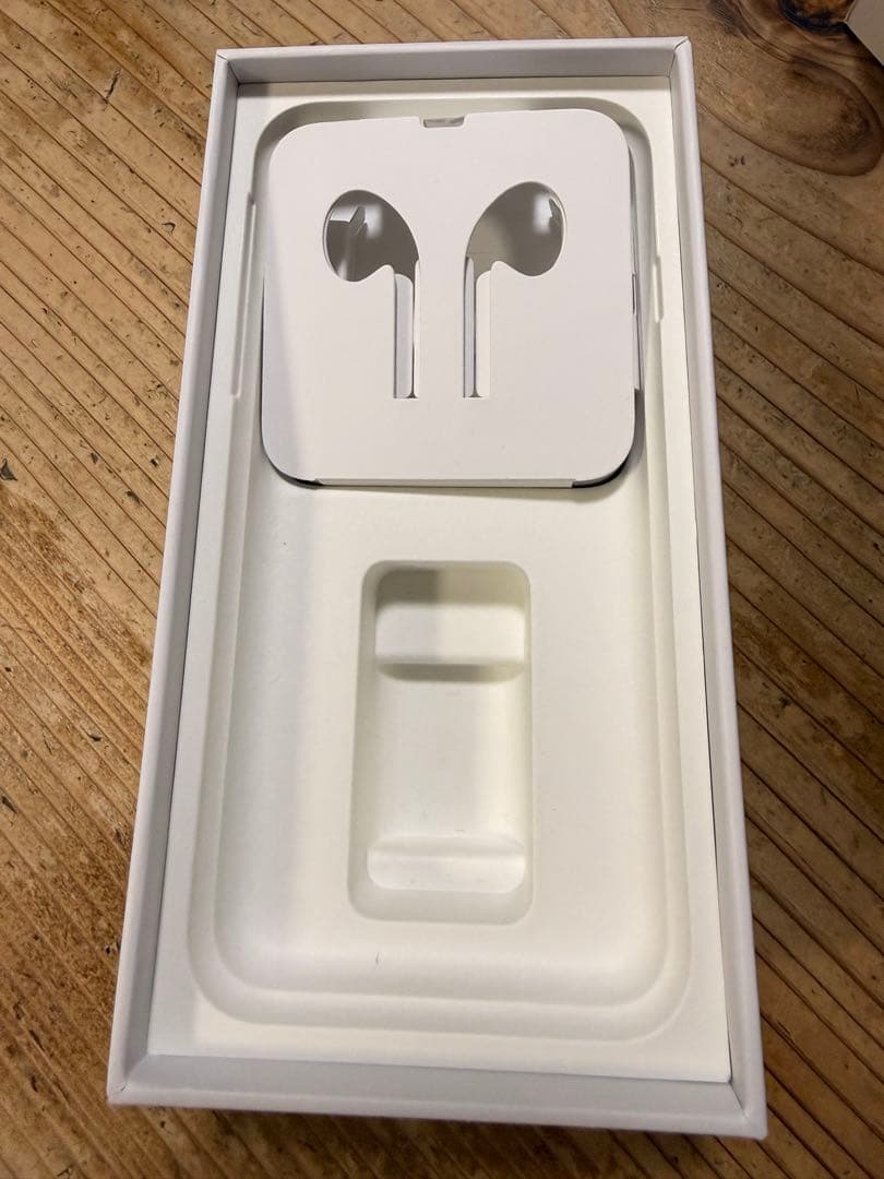 【美品】付属品ありiPhone8 74% 64GB SIMフリー　シルバー