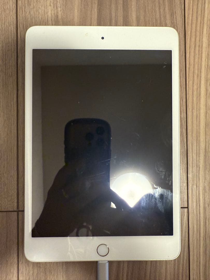 値下げ！Apple iPad mini 4 32GB シルバー
