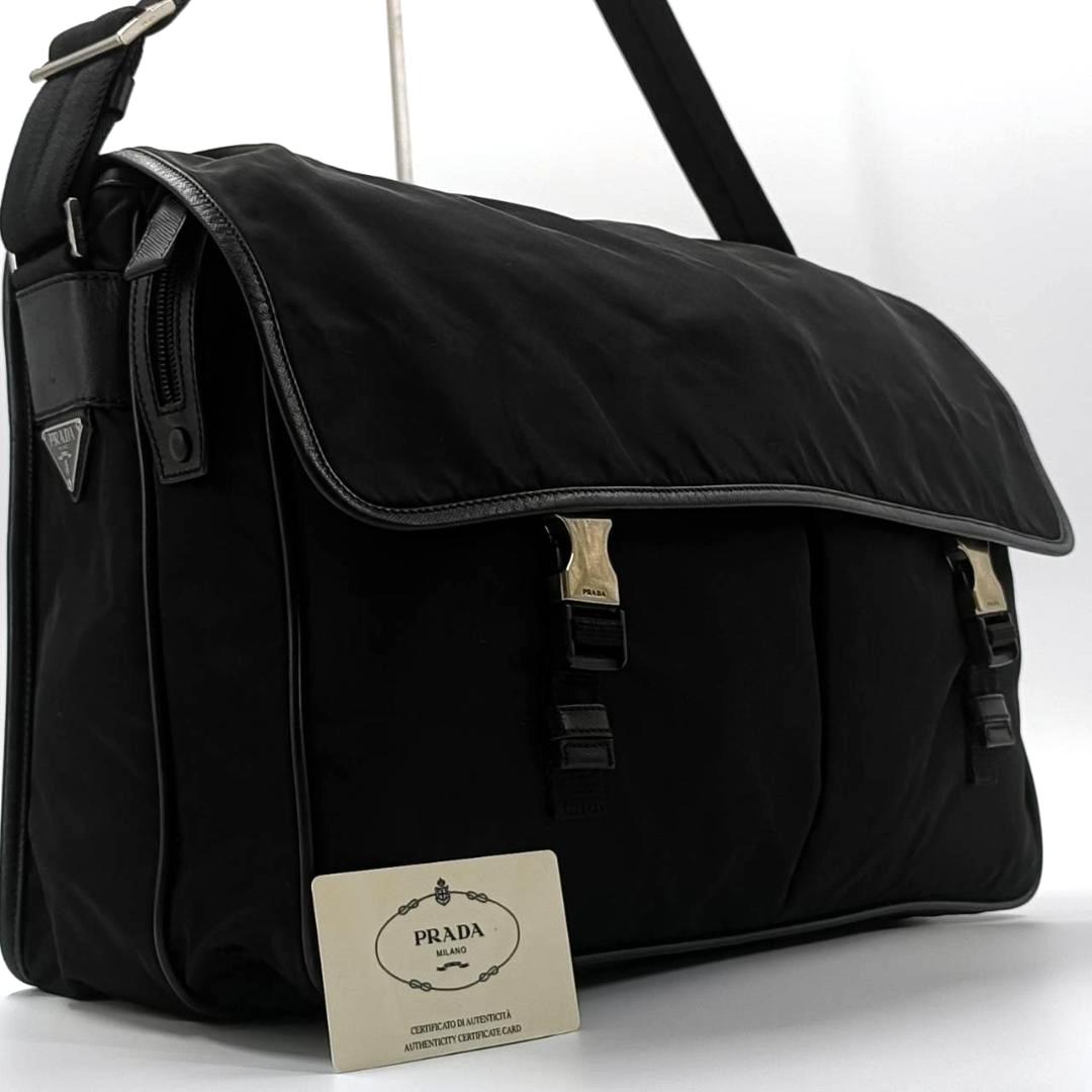 希少✨プラダ y2k メッセンジャー　ショルダー 三角ロゴ　ナイロン　白タグ　黒