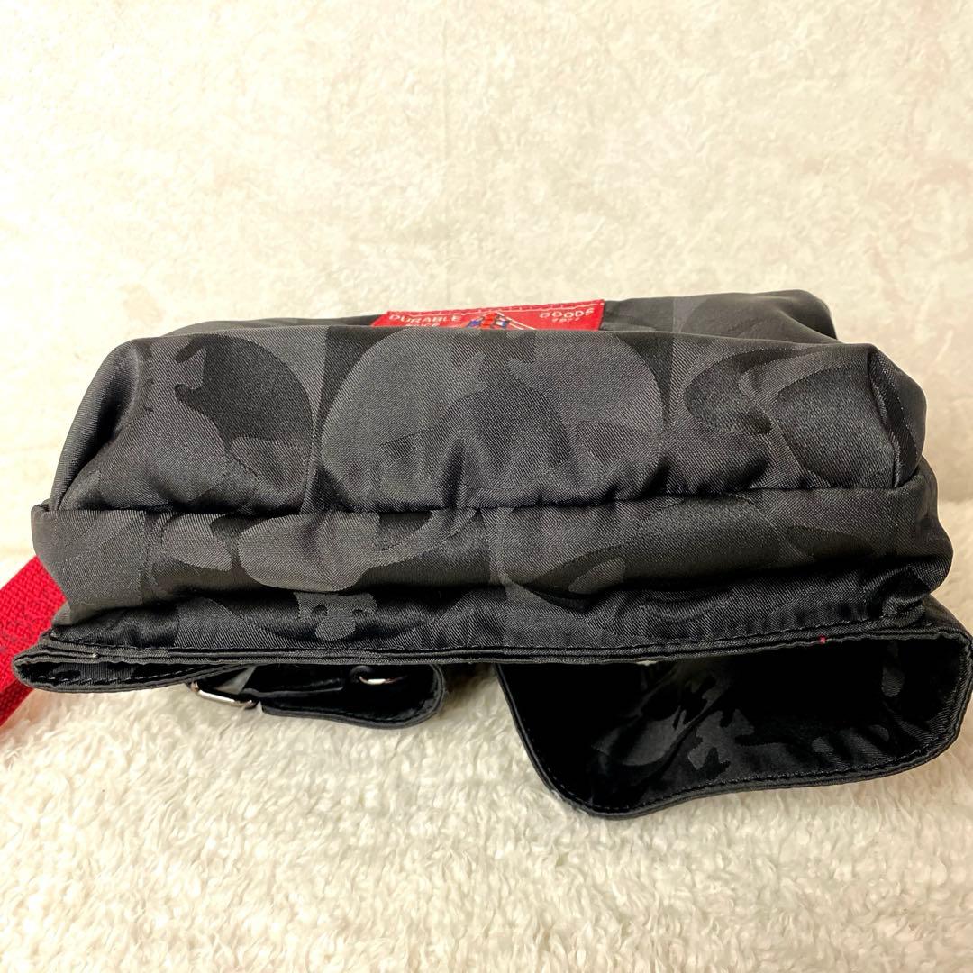 【美品】ヴィヴィアンウエストウッド ボディバッグ シャドーオーブ ブラック