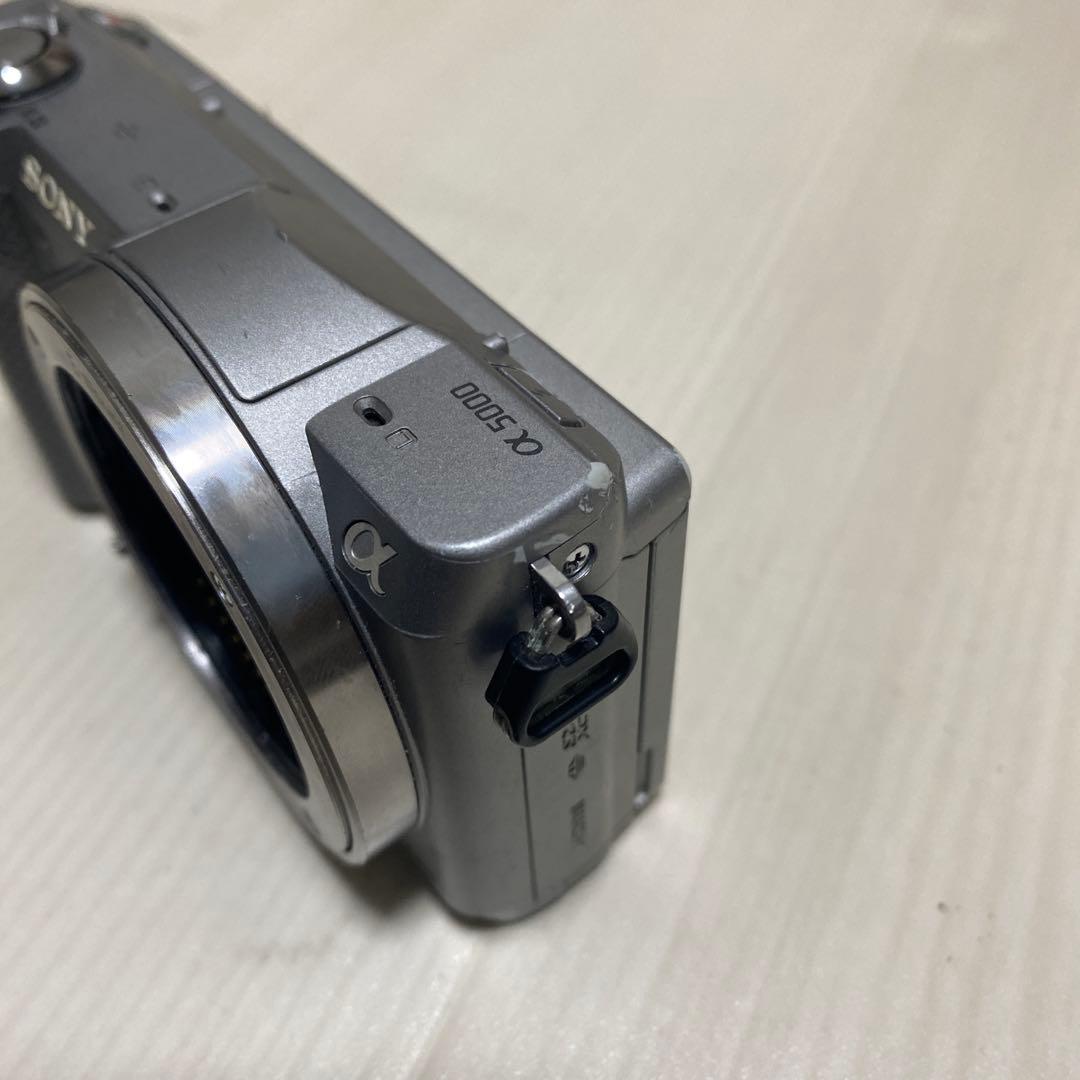 SONY α5000 シルバー ミラーレス一眼カメラ 本体（ボディのみ）