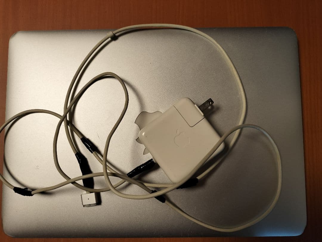 週末価格　MacBook Air 2015　13インチ