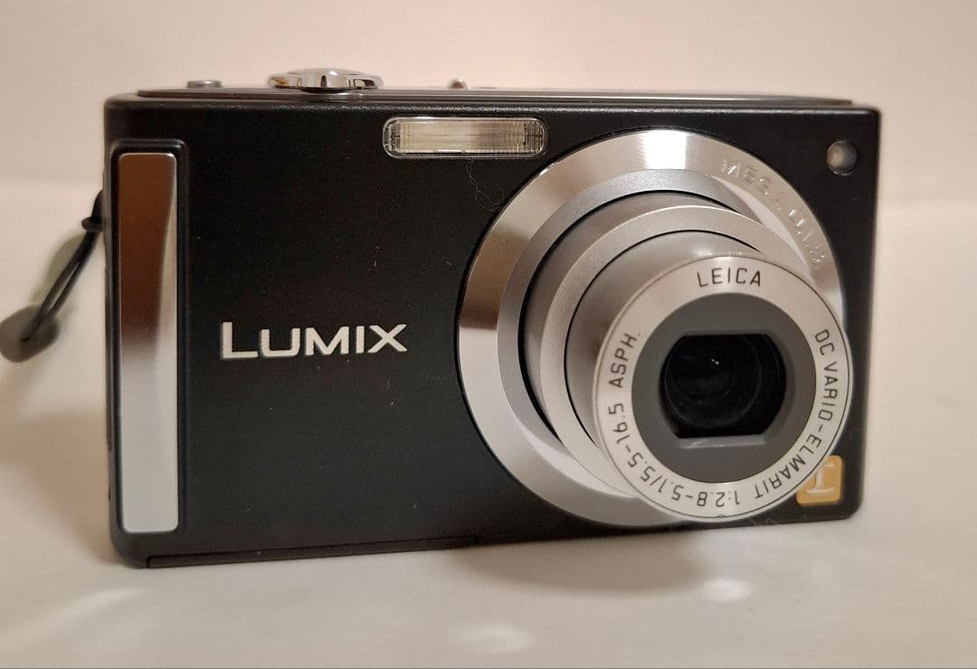 [美品]パナソニック LUMIX DMC-FS3デジタルカメラ