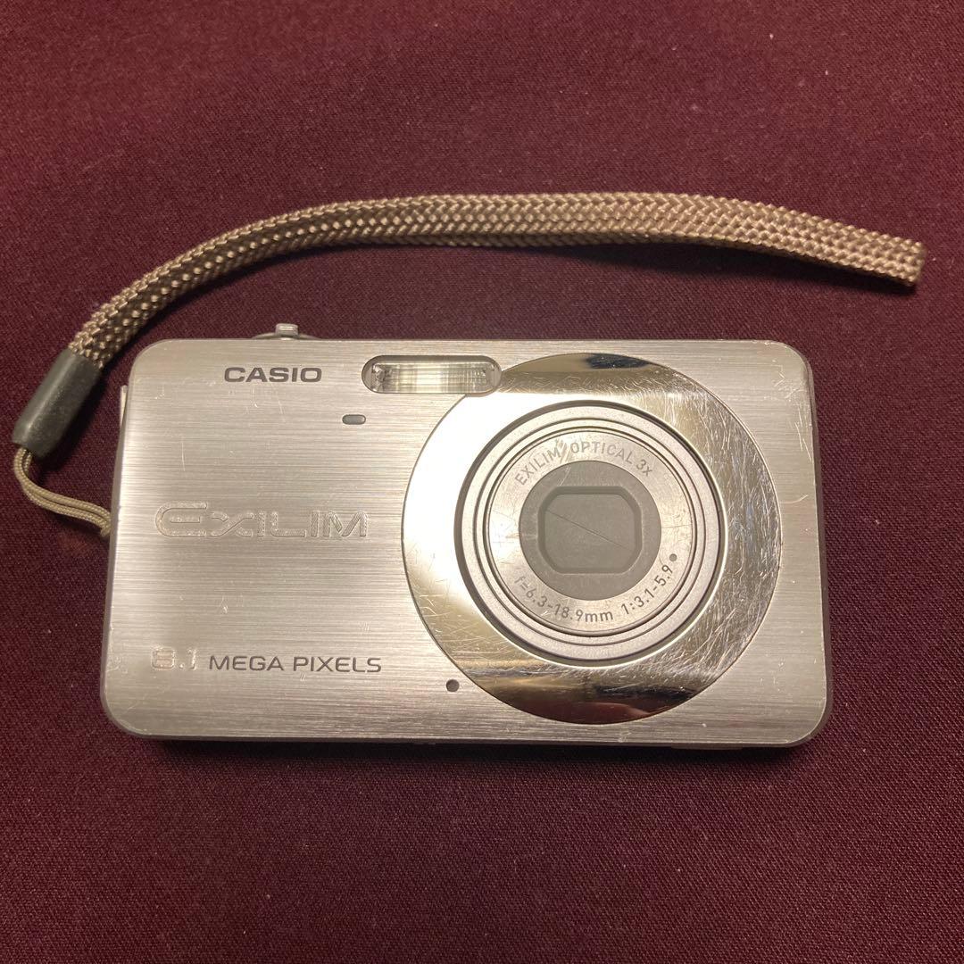 CASIO EXILIM 8.1MP コンパクトデジタルカメラ