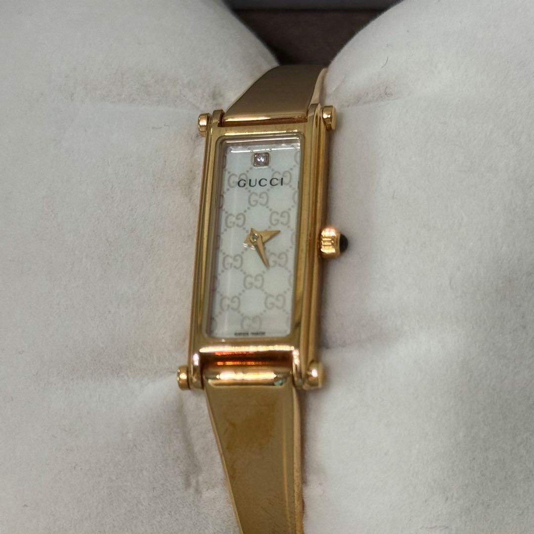 箱有りGUCCI レディース腕時計 ゴールドバングル×GGロゴ×1Pストーン
