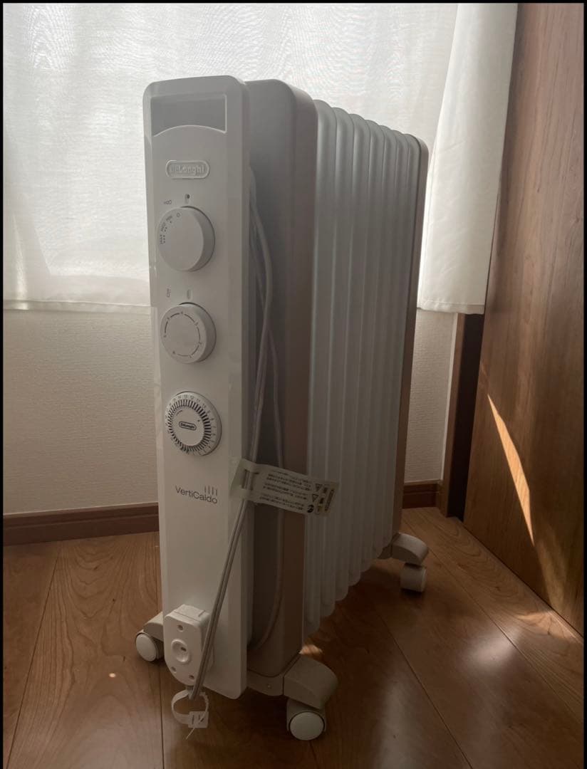 DeLonghi Vento 3 オイルヒーター ホワイト