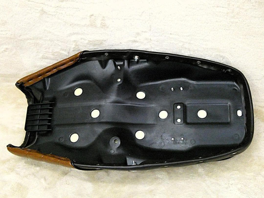 ホーク2　シート　茶　ツートン　ボタン/レザーCB250T