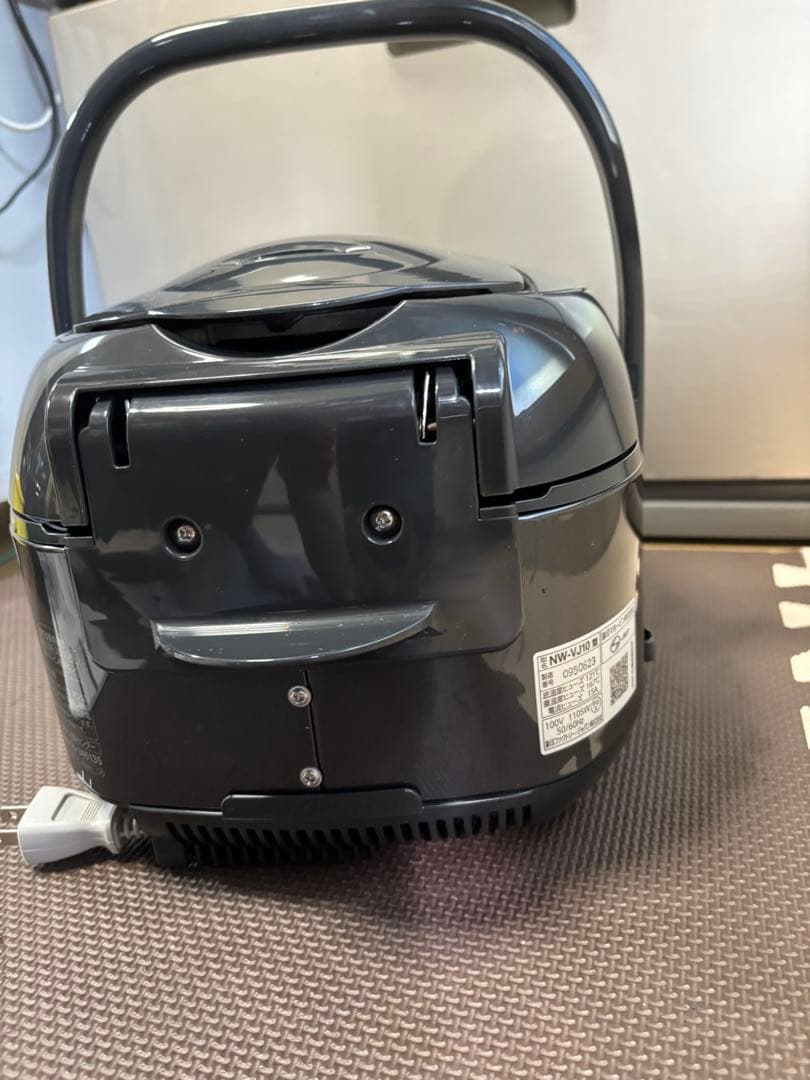 [美品]象印 IH炊飯器5.5号炊き　NW-VJ10 2025年製