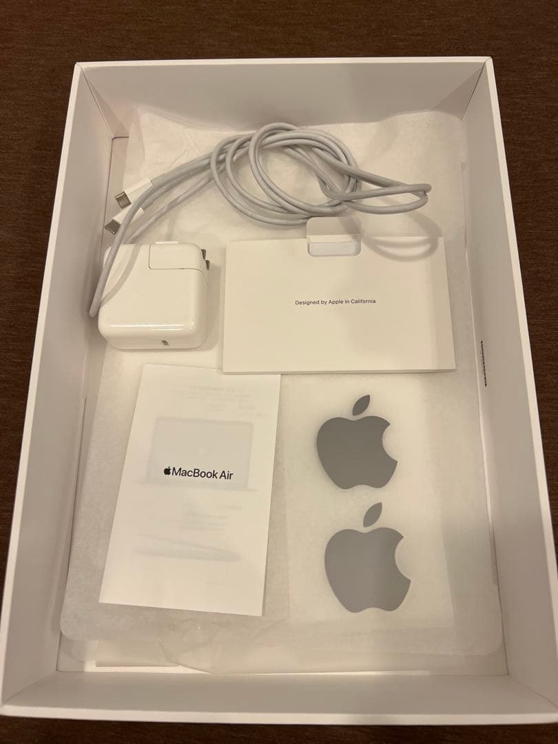 超絶美品　Apple M1チップ搭載13インチMacBook Air