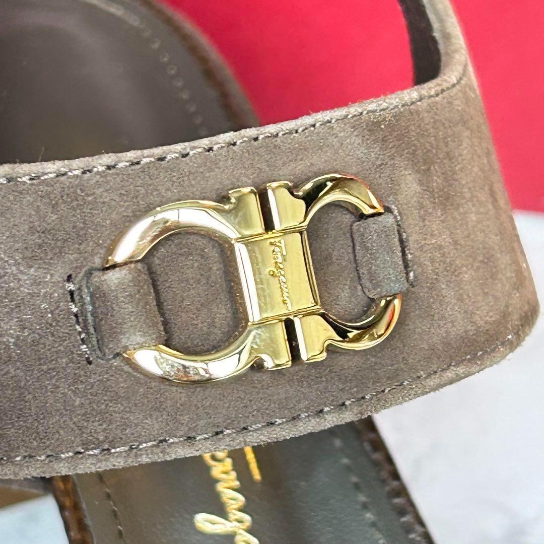 Salvatore Ferragamoフェラガモ　サンダル　ブラウン　スウェード