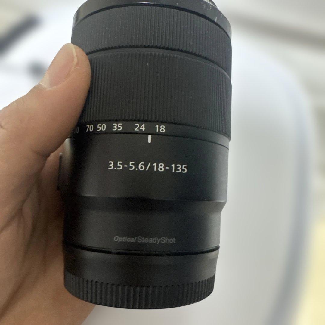 未使用　SONY SEL18135 高倍率ズームレンズ