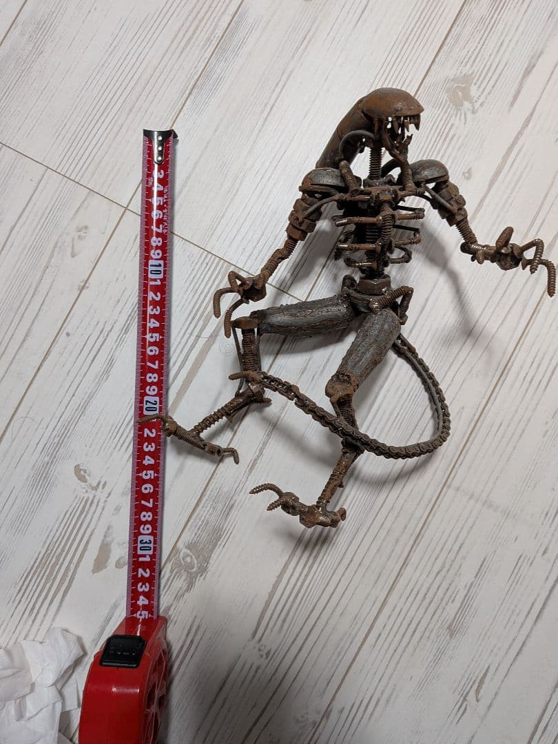 naoさん／廃材メタルアート／エイリアンVSプレデター