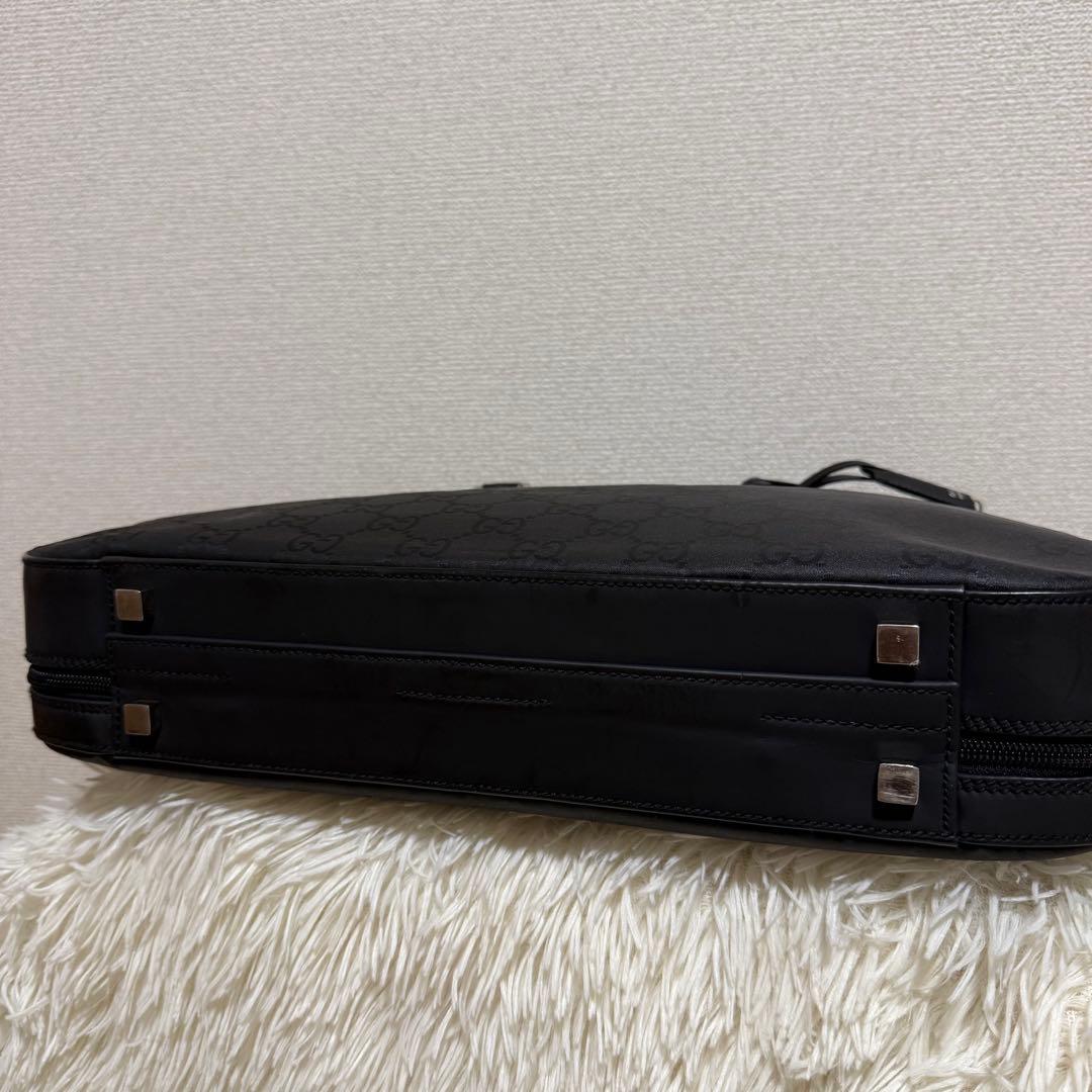 GUCCI　グッチ　ビジネスバッグ　ブラック　GG柄　2way