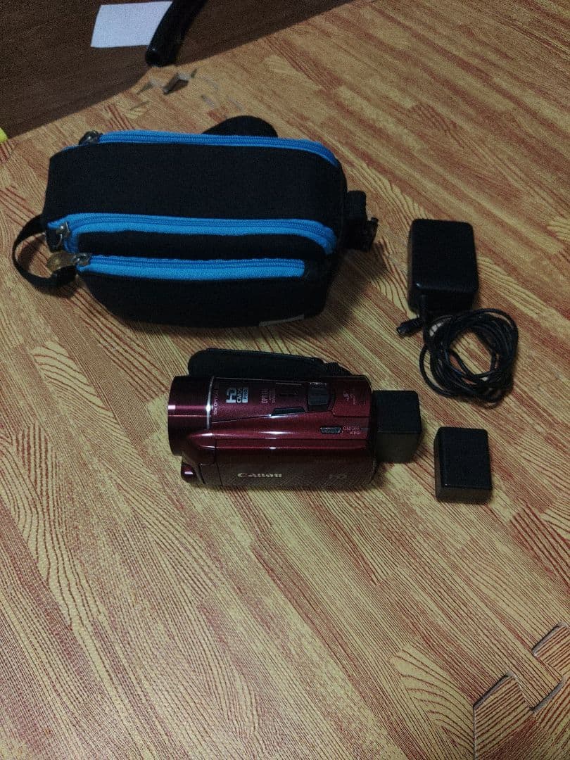 キャノン　Canon IVIS HF M51RD ビデオカメラ