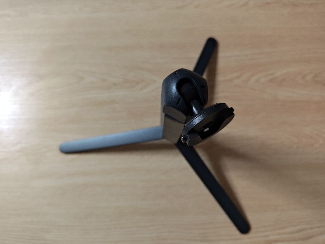 ASUS STRIX XG16AHP モバイルゲーミングモニター