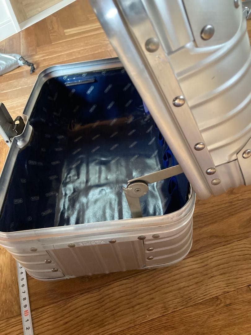 RIMOWA ビューティーケース　リモワビューティーケース　トパーズ