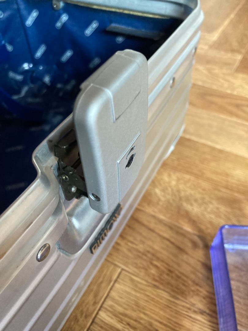 RIMOWA ビューティーケース　リモワビューティーケース　トパーズ