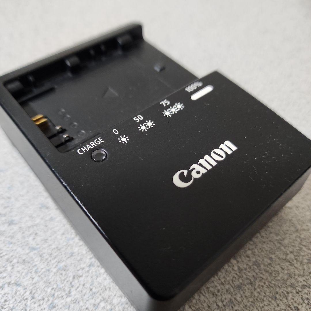 Canon EOS 7D Mark II 本体(おまけ:バッテリーグリップ)