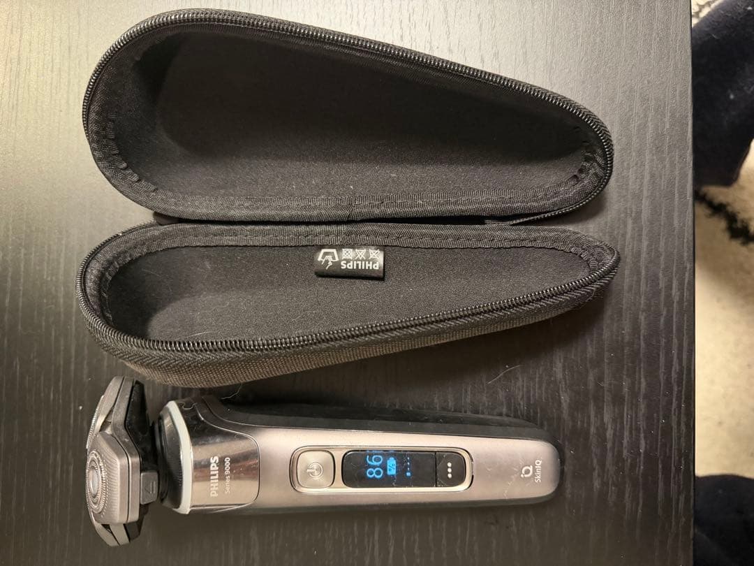 Philips 電気シェーバー 収納ケース付き フィリップス 電動シェーバー