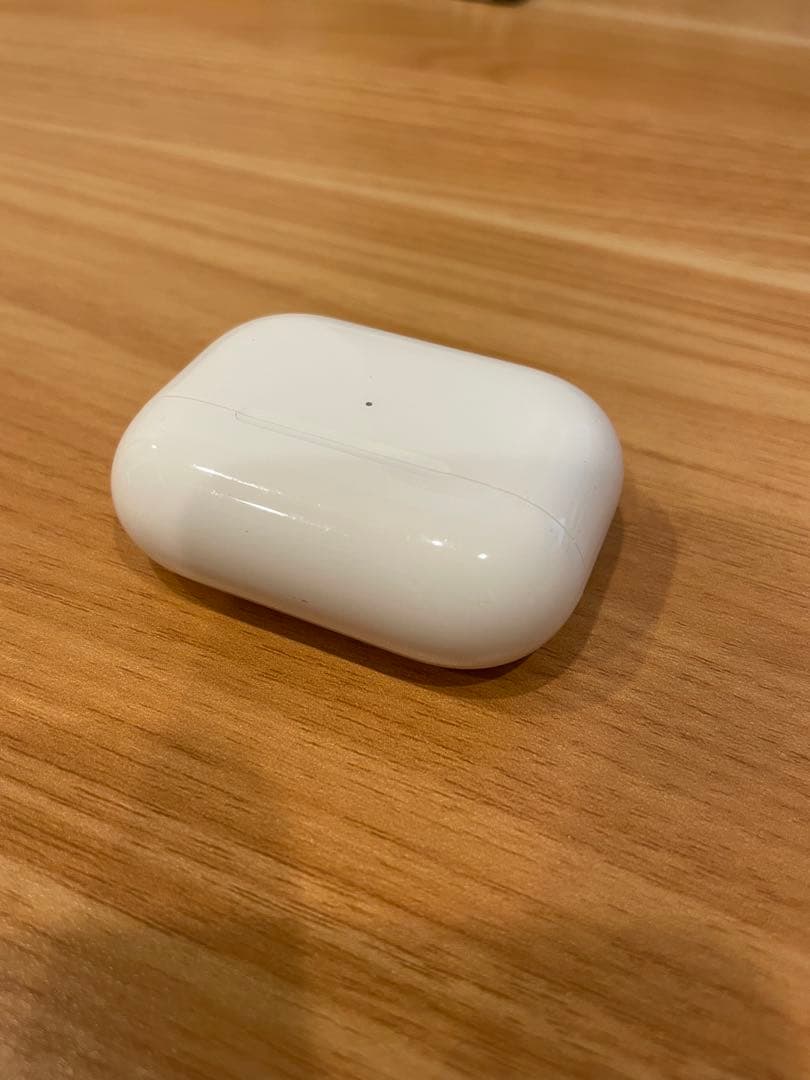 AirPods Pro 右イヤホン雑音
