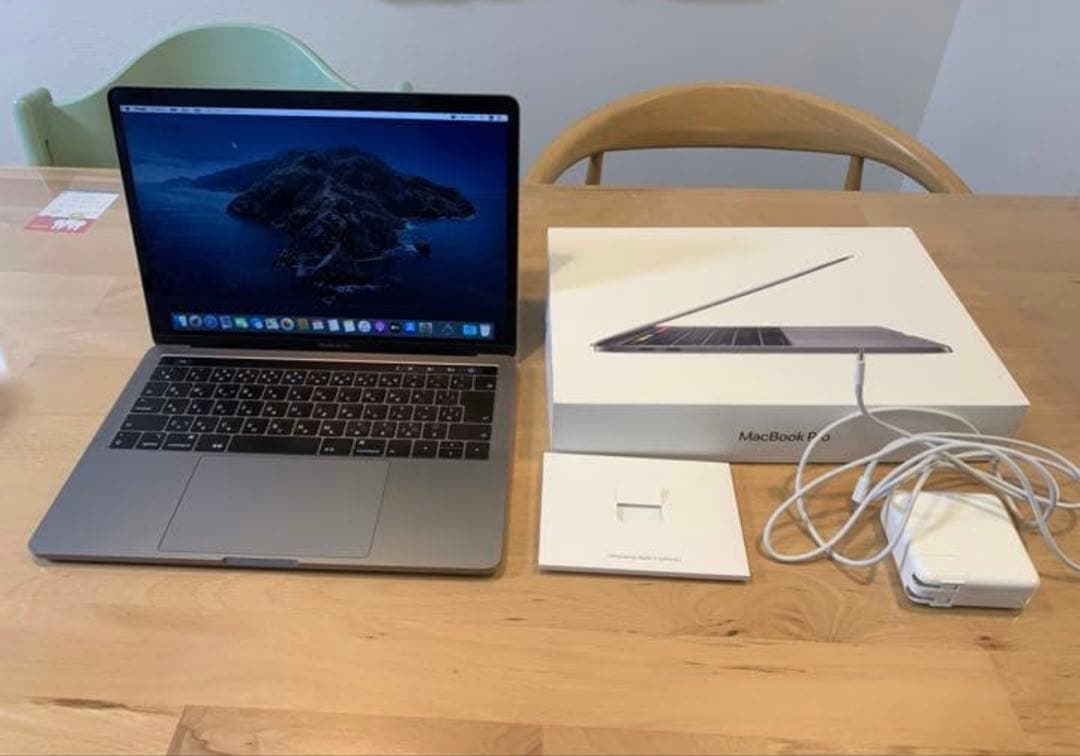 美品 MacBook Pro 2019 13インチ