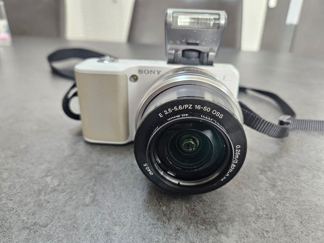 【ジャンク】SONY デジタルカメラ NEX-3 ホワイト