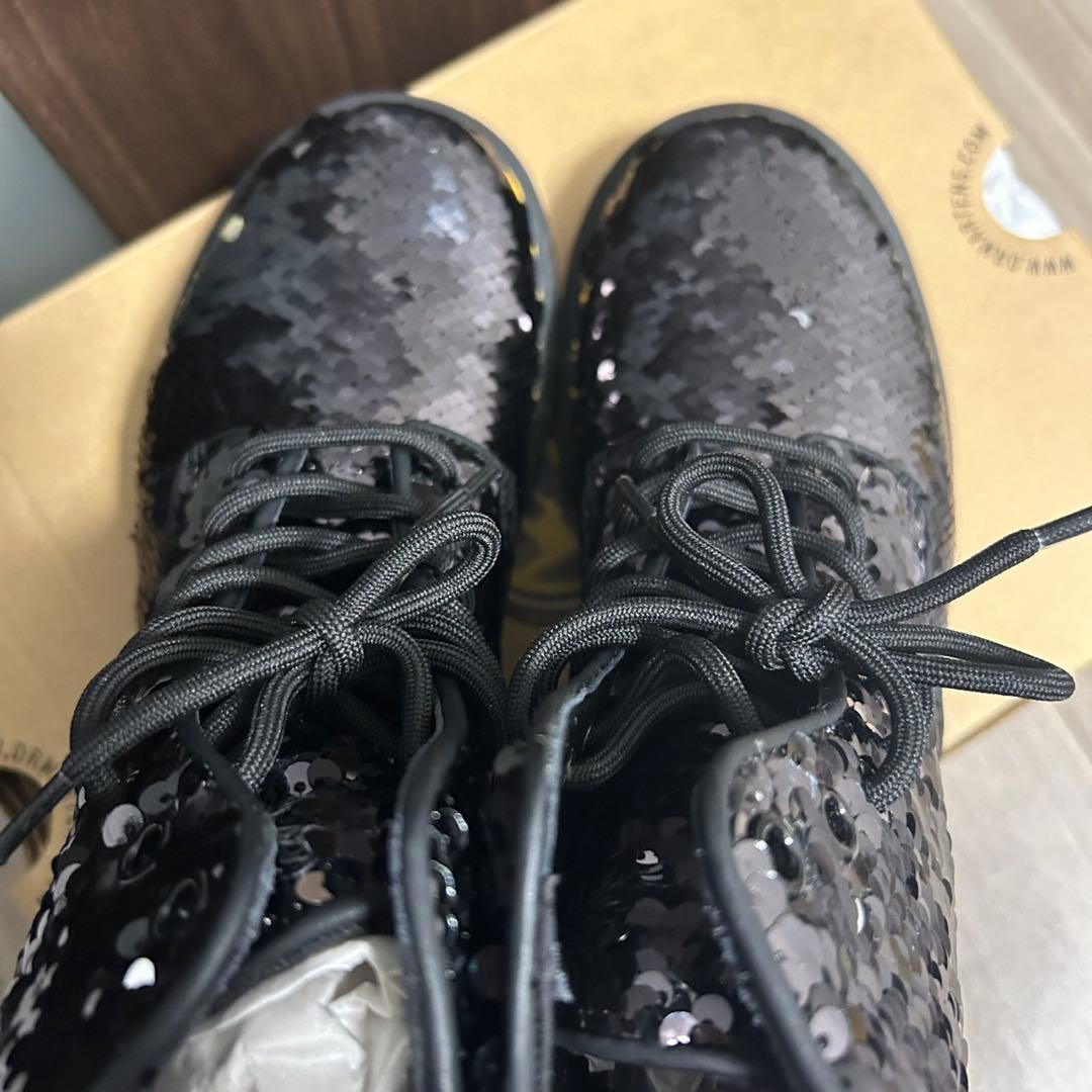 【きゅーぴっと！】 新品未使用 スパンコール 8ホールブーツ