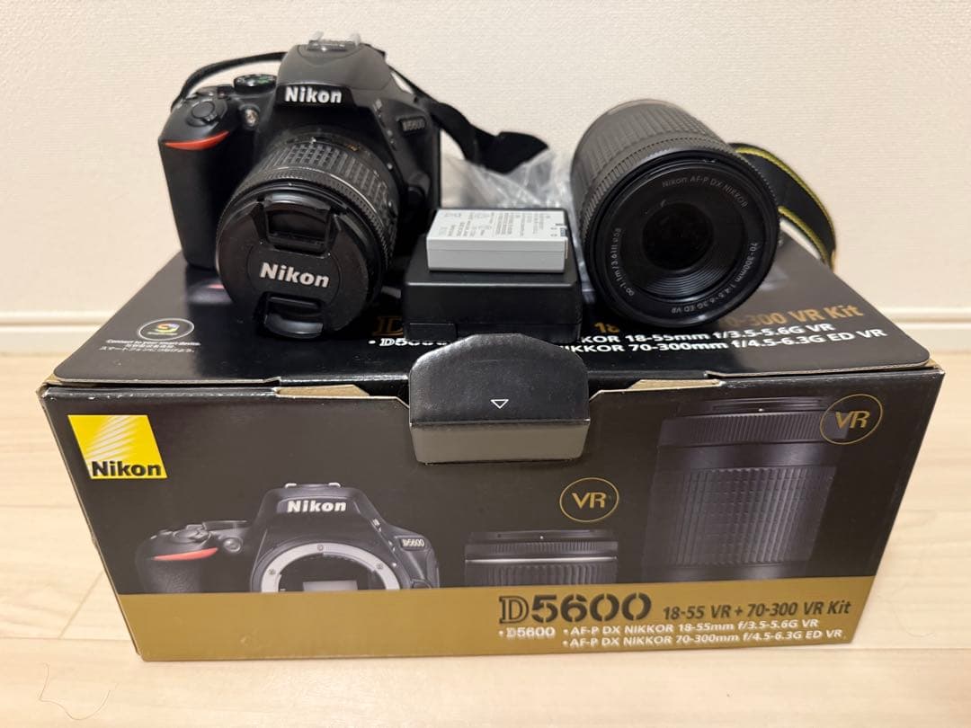 Nikon D5600 デジタル一眼レフカメラ 2レンズ付き