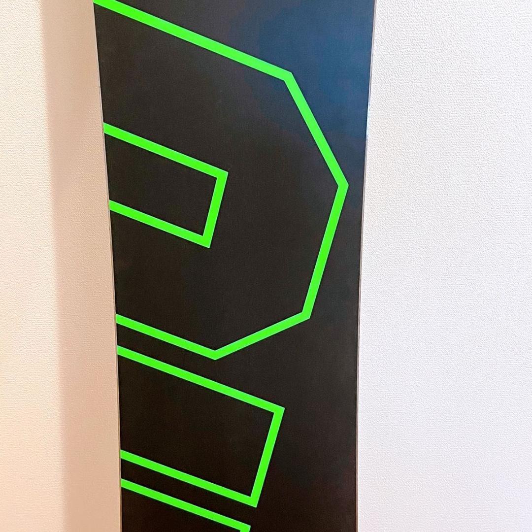 ✨美品✨ 011artistic 150cm D-LIGHT スノーボード